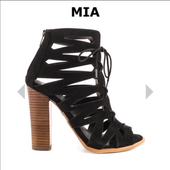 Mia Ira Black Suede Lace-Up Gladiator Sandals - Picture 4 of 16